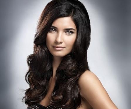 Gülşen Bubikoğlu mu Tuba Büyüküstün mü?