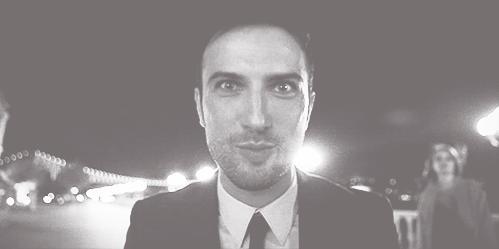 Tarkan Yakışıklı Mı Sizce_?