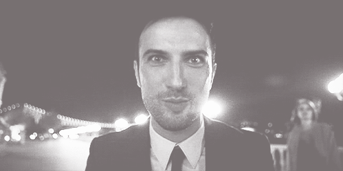 Tarkan Yakışıklı Mı Sizce_?