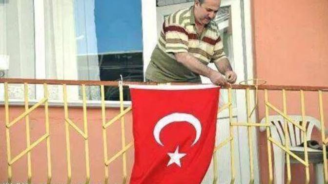 Amerikan merkez bankasından onay alan ilk sahte doları türkler yapmış ! bayrakları asalım mı:D?