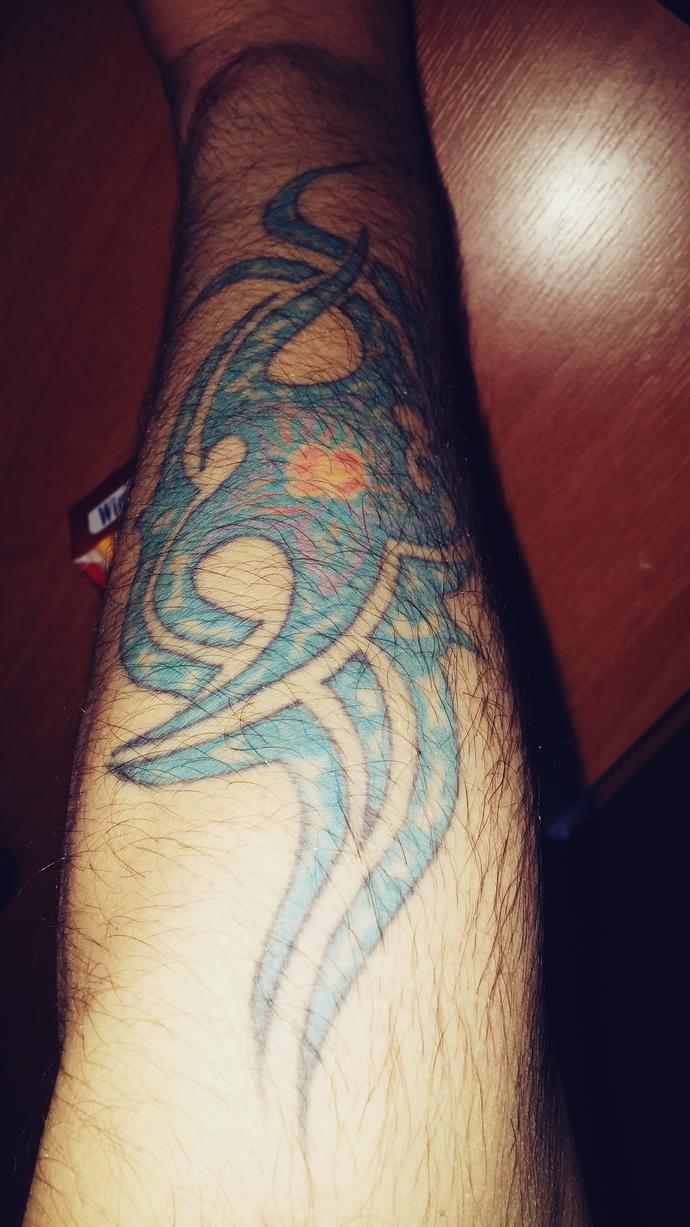 Dövmeler Nasıl Sence 2 Tribal 1 Yazı ?