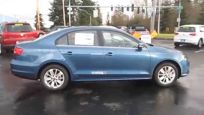 Opel Astra Sedan mı, Wv Jetta mı?