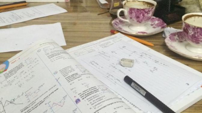 Derslerden bıktım usandım. Sizler nasıl kendinizi derslere motive ediyordunuz?
