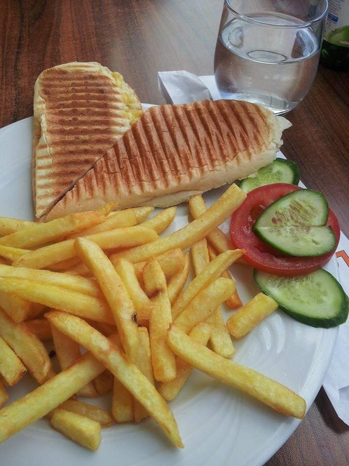 Garson bana mı yavşıyor :D ?