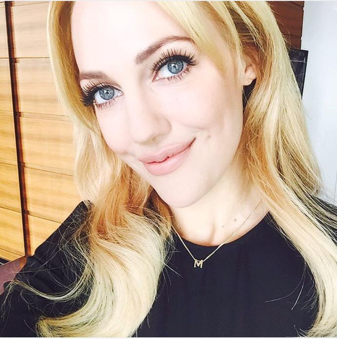 Meryem uzerli sarı/ kızıl saç hangisi daha çok yakışıyor?