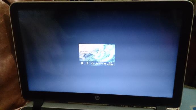 Ya Laptopun ekran ı kocaman oldu nasıl düzelticem?