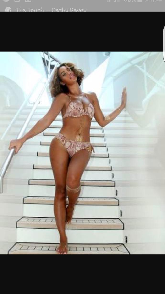 Jennifer Lopez/ Beyonce mi Adriana Lima/ Barbara palvin mi?