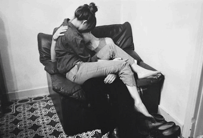 Sevgili olmanın en güzel yanı nedir 😍😘😎💑👫💕?