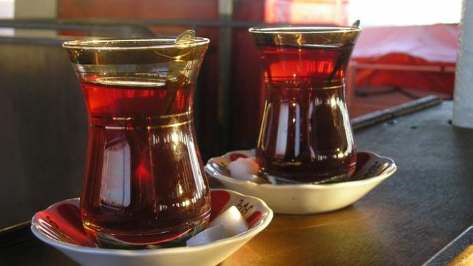 En sevdiginizin #çayına kaç #şeker attığını biliyor musunuz?