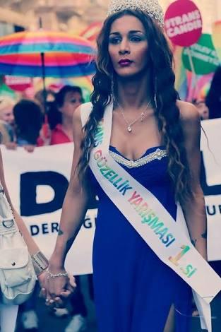 Kim der bunlar transeksuel ve nasıl böyle güzeller? Erkekler siz böyle birini kabul eder misiniz?