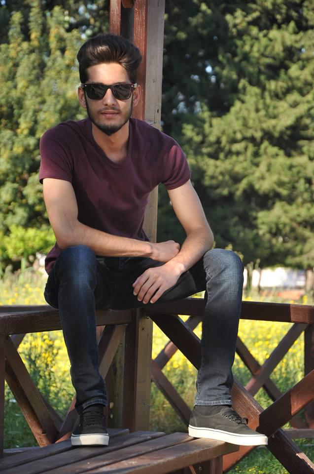 Kızlar, Benim Saçlarımın Aralara Hafiften gri renk attırmak istiyorum Sizce Nasıl Olur ?