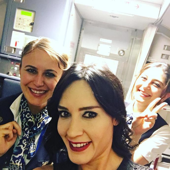 nazlı çelik in sacları ne renk?