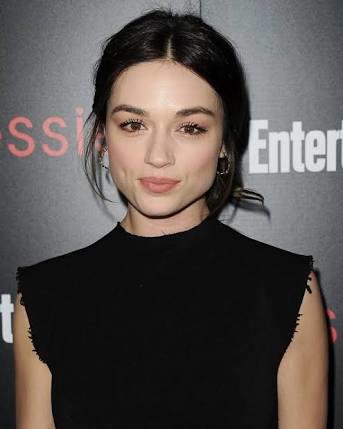 Sizce crystal reed guzel mi?