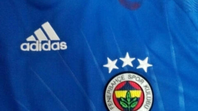 Arkadaşlar bu ruj izi değil mi yoksaa?