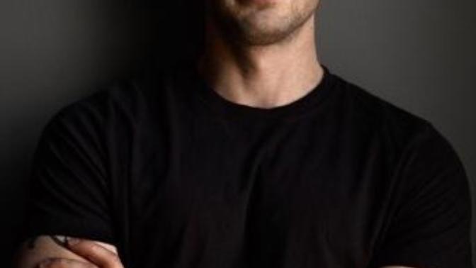 Chris Evans'a benzeyen biri yok mu?