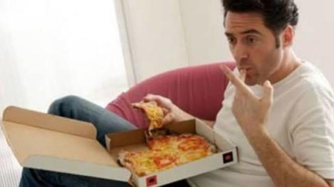 Erkekler neden daha çok yemek yerler?