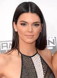 Barbara Palvin mi Kendall Jenner mi?