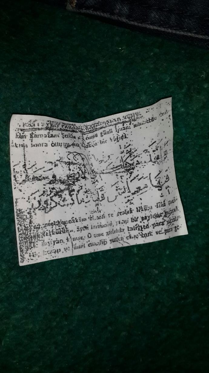 Arapça bilenler bakabilir mi? Cebimde bu kağıdı buldum?