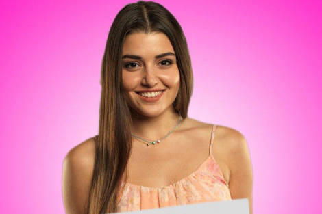 Hande erçel tam bir esmer bomba değil mi ?
