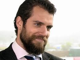 Namı değer superman merak ediyormuş sakallı mı daha iyim sakalsız mı diye?