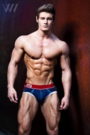 Benim en sevdigim vucud gelistirmeci jeff seid var mi sizin idol gordugunuz kisiler?