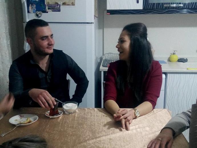 Nişanlımla nasılız yakışıyormuyuz (RESİMLİ)?