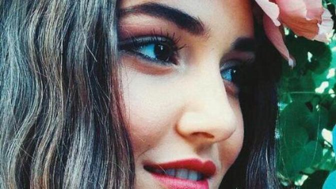 Hande erçeli beğeniyor musunuz ( güneşin kızı selin ) kumral güzeli mi esmer güzeli mi bu kız?