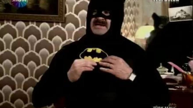Eşiniz fantazi yapmak için batman, spiderman kıyafeti giyse, Bayan eşte pamuk prenses veya kedi kadın?