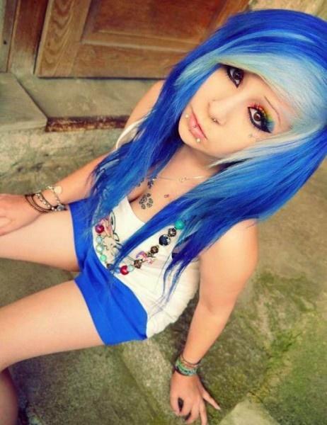 EMO tarzı kızları begeniyormusunuz?