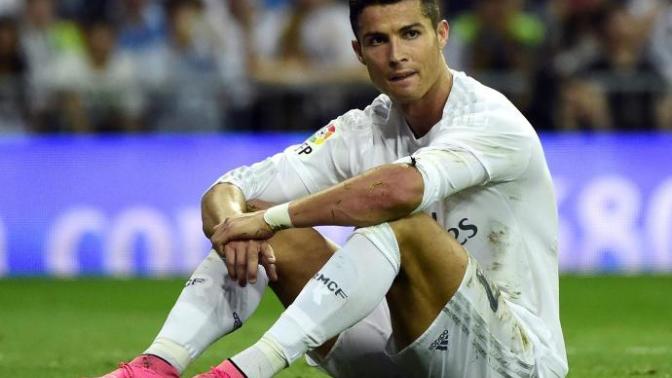 Kızlar, CRİSTİANO RONALDO YAKIŞIKLIMI?
