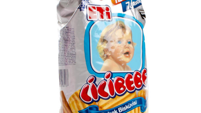 Eti cici bebe yemenin kakaolu süt içmenin yaşı var mıdır :D :D :D ?