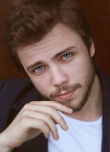 Türkiyede'ki En Beğendiğiniz Erkek Oyuncu?