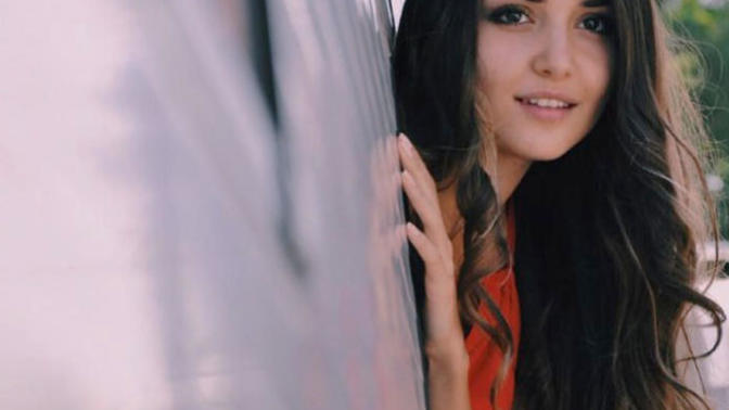 Hande erçel niye bu kadar seviliyor beğeniliyor sizce?