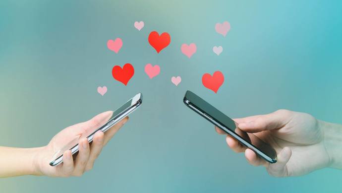 Erkek Sevgiliyi Telefon Rehberine Romantik Kaydetme Önerileri Nelerdir?