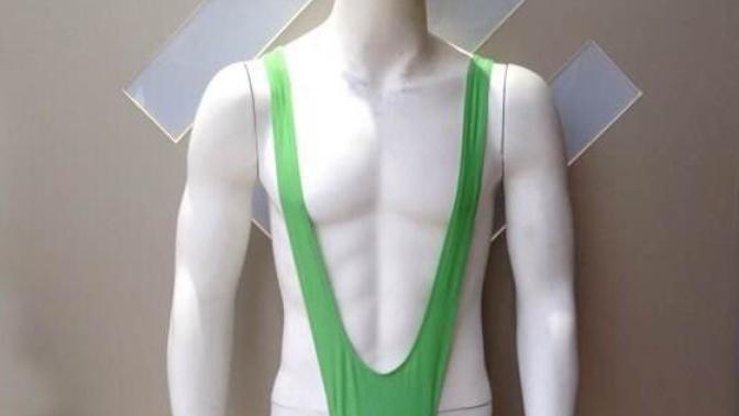 Erkekler böyle bir bikini giyer misiniz?