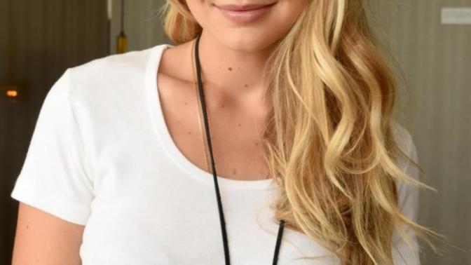 Gigi Hadid Saç Rengi Ne?