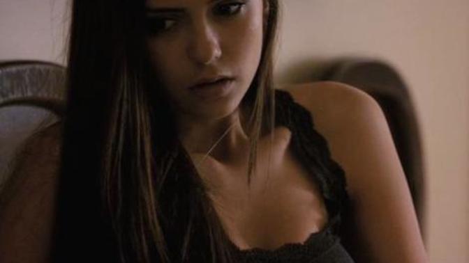 Nina dobrev sizce güzel mi?