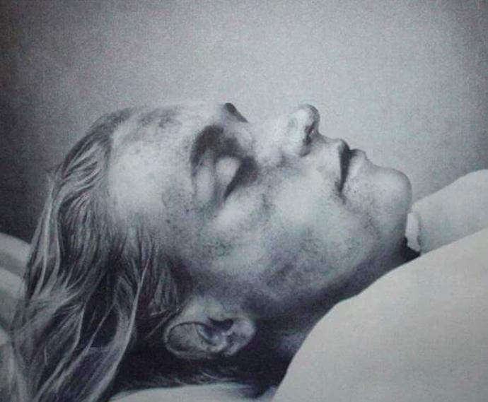 Marilyn Monroe'nun öldükten 2 gün sonraki fotoğrafı, bakar mısınız ?