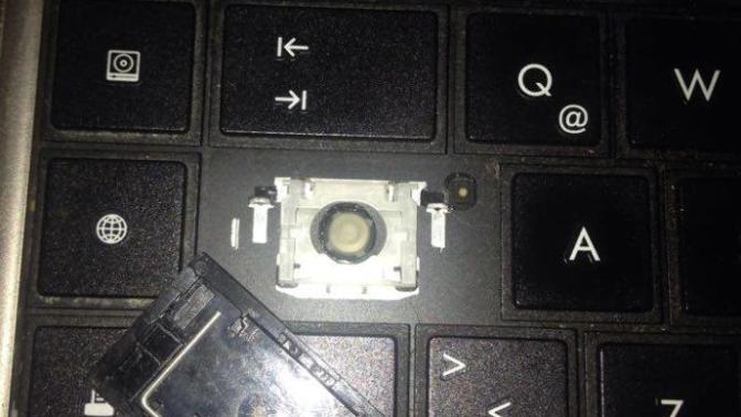 Laptop umun caps lock tuşu yerinden çıktı. Nasıl eski haline getirebilirim. Lütfen yardım ?