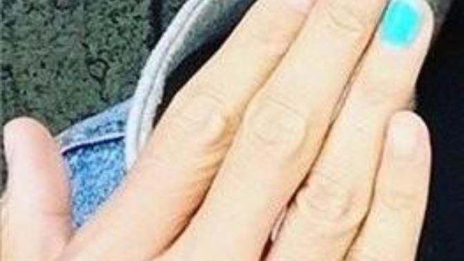 Kızlar Ailem Oje Sürmeme İzin Vermiyor?