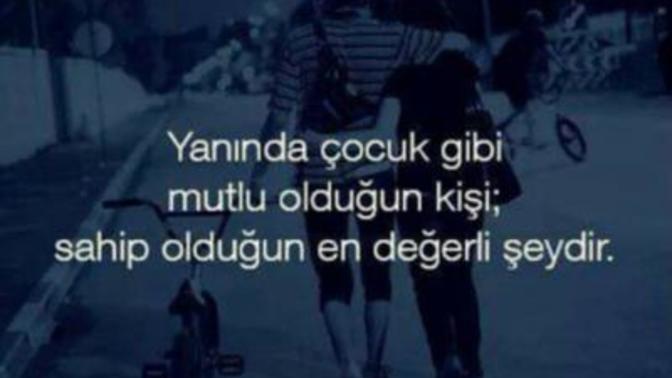 Yanında çocuk gibi mutlu olduğunuz biri var mı?