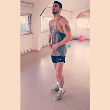 Bu oğlan çok yakışıklı değil mi 😍🐣?