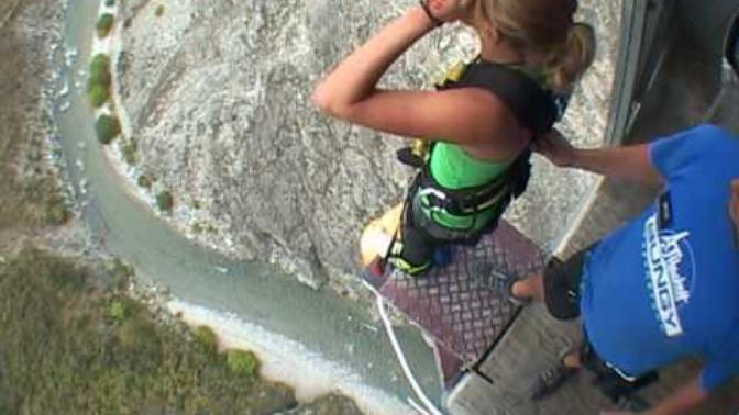 Bungee jumping yapmak için bildiğiniz extrem yerler var mı?