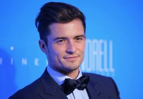 Bradley Cooper mı Orlando Bloom mu daha yakışıklı sizce?