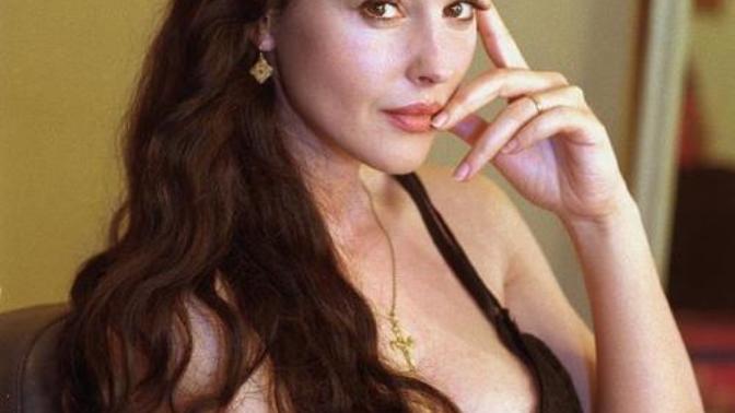 Monica Bellucci en güzel 50 yaş üstü bayan değil mi sizcede?