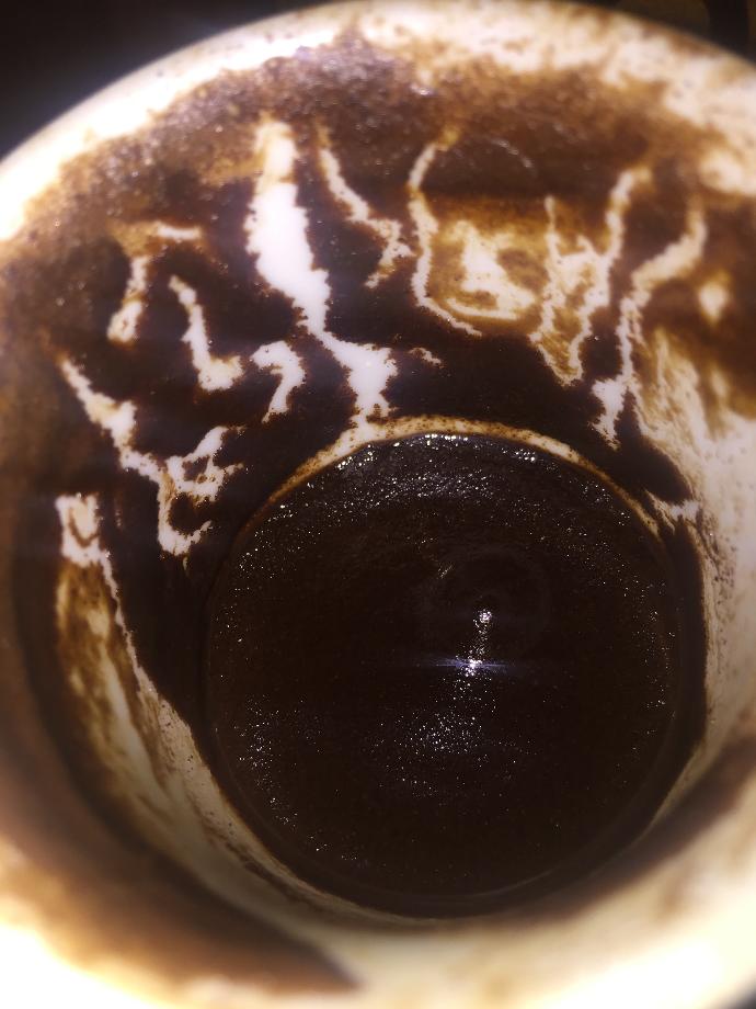 Kahve falı bakabilenler yorumlayabilir mi?