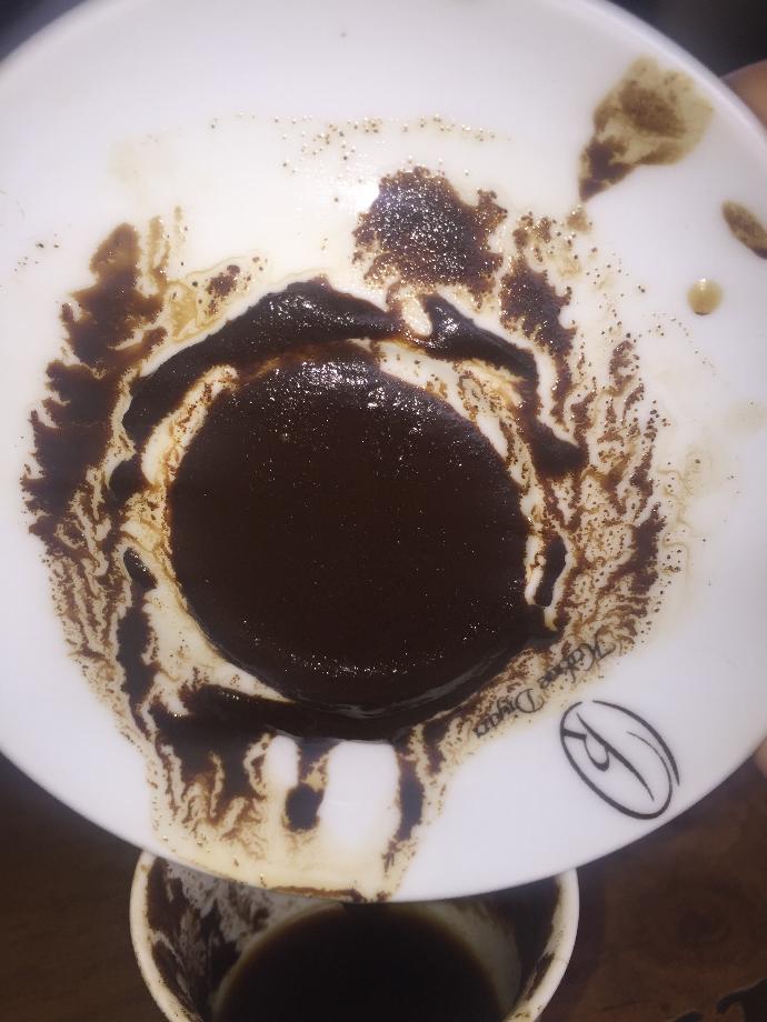 Kahve falı bakabilenler yorumlayabilir mi?