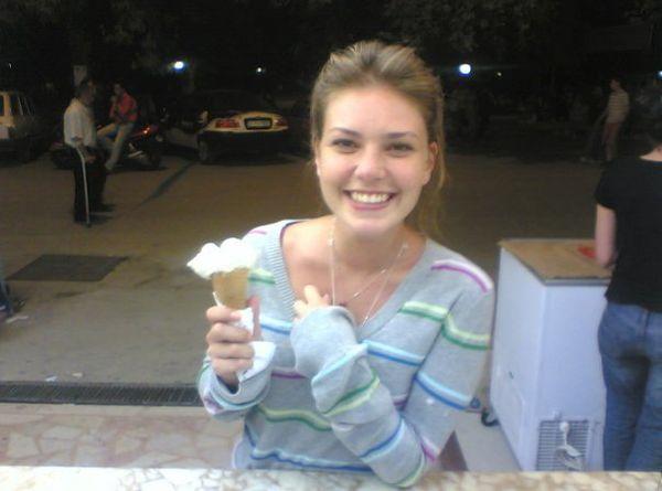 Asli enverin makyajsiz hali? Resimli???