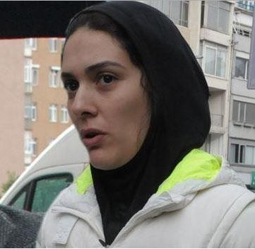 Bergüzar Korel makyajsız çok tatlı değil mi yaa :D?