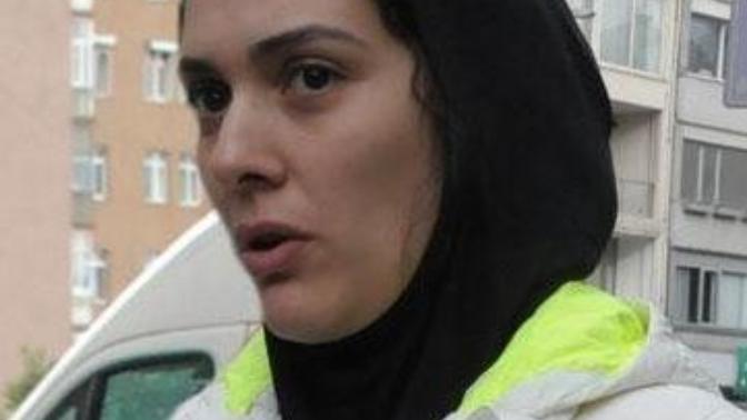 Bergüzar Korel makyajsız çok tatlı değil mi yaa :D?